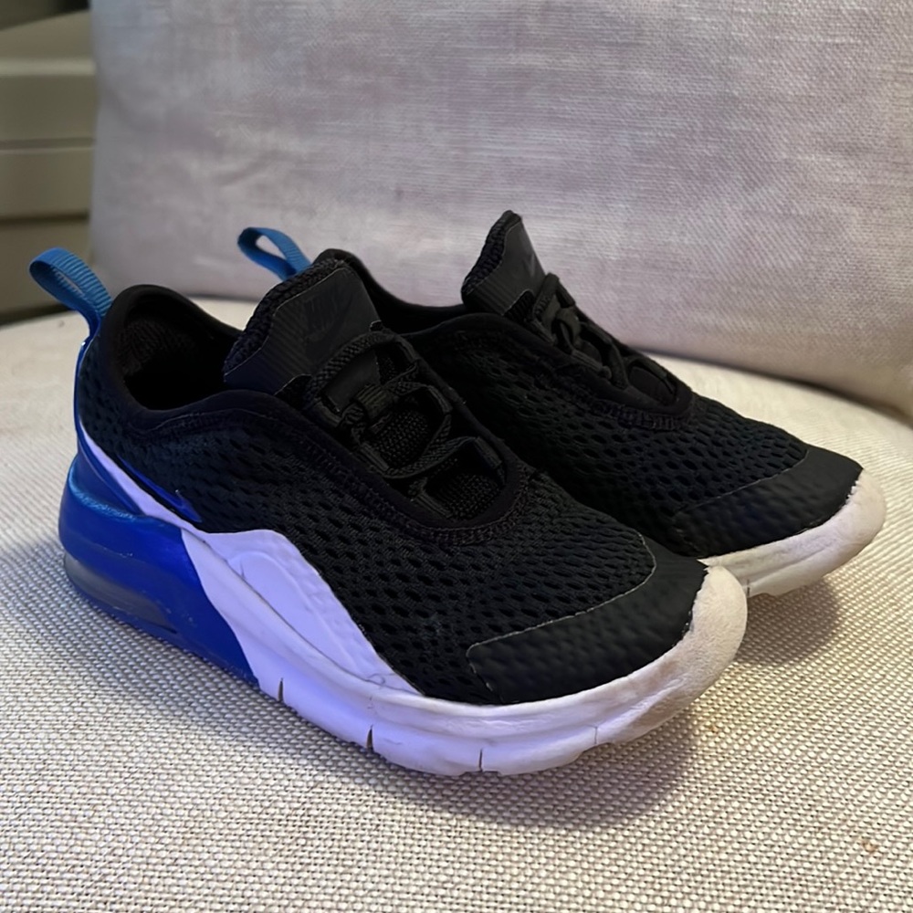 Nike toddler sneakers